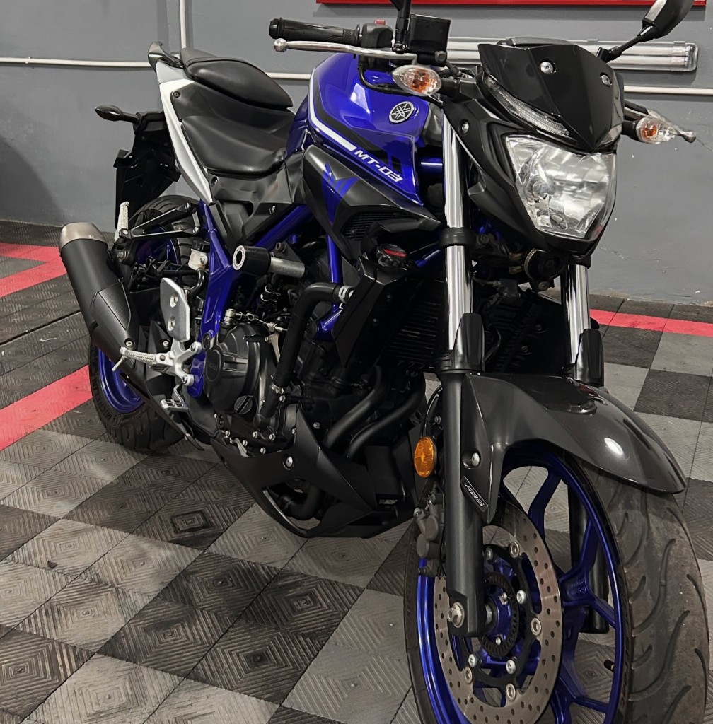 Yamaha MT-03 luego del detailing en el taller